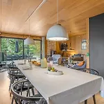 Sheyla - 70m From The Sea By Interhome