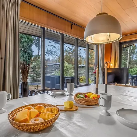 Sheyla - 70m From The Sea By Interhome 度假居